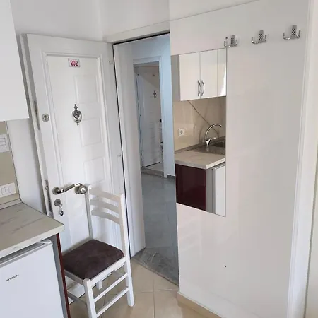 Hotel Besniku Διαμέρισμα Shëngjin