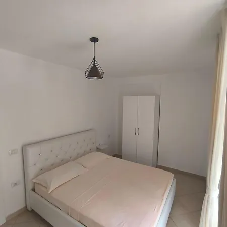 Hotel Besniku Διαμέρισμα